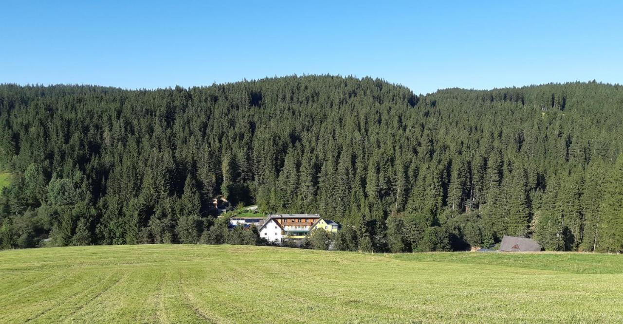 Gasthof Klug Zum Ehrensepp Modriach Exteriör bild