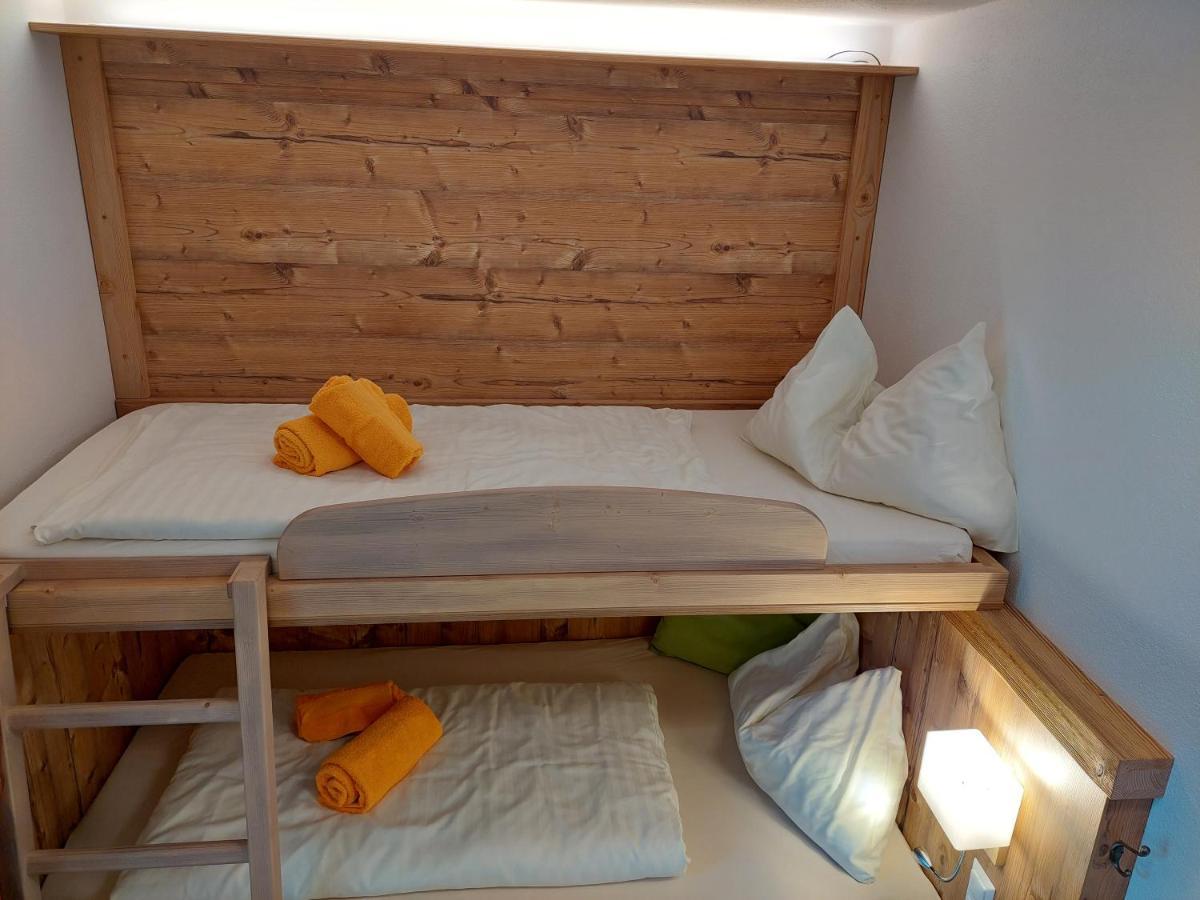 Gasthof Klug Zum Ehrensepp Modriach Exteriör bild