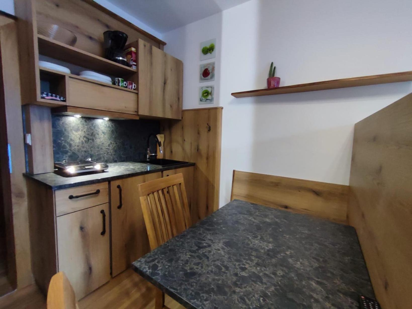 Gasthof Klug Zum Ehrensepp Modriach Exteriör bild