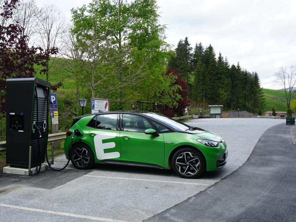Gasthof Klug Zum Ehrensepp Modriach Exteriör bild